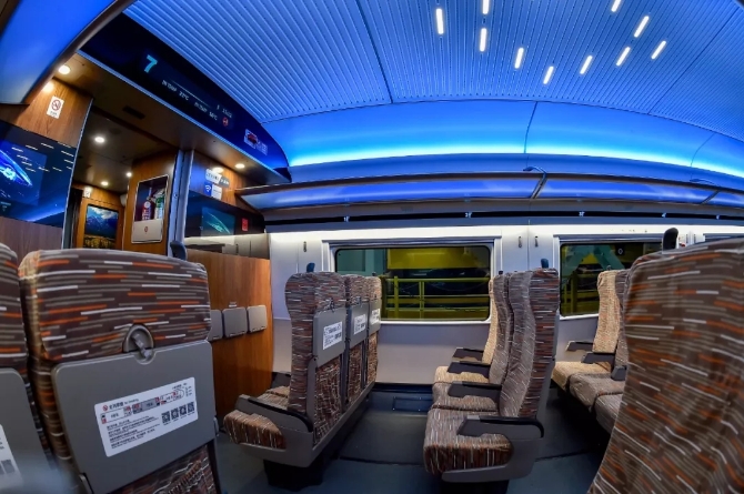 2.webp (1) 2.webp (1)