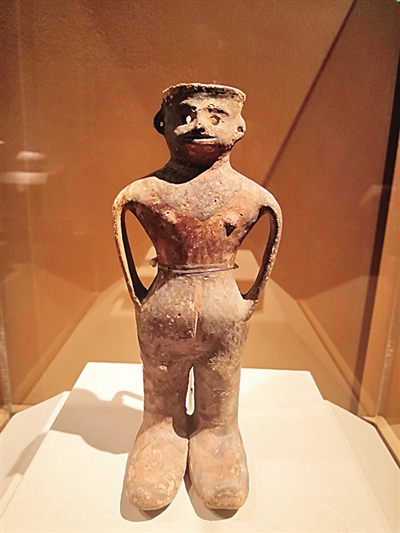 红黑白铸就绵延五千五百年的彩陶世界 红黑白铸就绵延五千五百年的彩陶世界