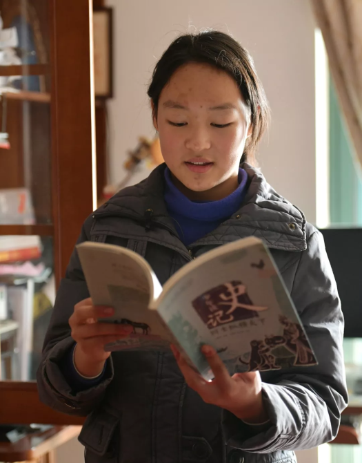 14岁女孩写给医生父亲的一封家书：“没有一个冬天不可逾越”