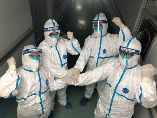 协和医院重症医学科尚游教授团队支援金银潭医院 武汉协和医院微信公众号 图
