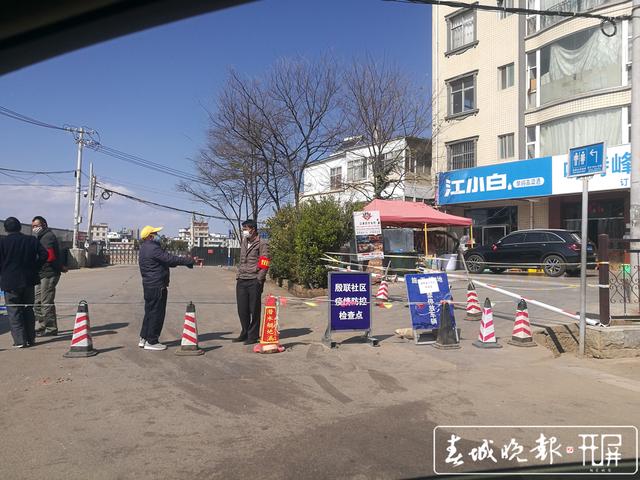 探访斗南花市，80%以上鲜切花线上交易 (2).jpg