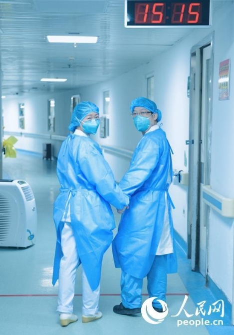 这个情人节,你们在抗“疫”一线诠释爱情最美模样 这个情人节,你们在抗“疫”一线诠释爱情最美模样