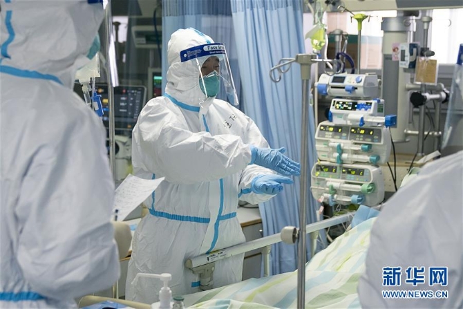 (新华全媒头条·图文互动)(13)沧海横流显本色 战“疫”一线党旗红——全国各领域基层党组织和广大党员奋力打好疫情防控阻击战(1)