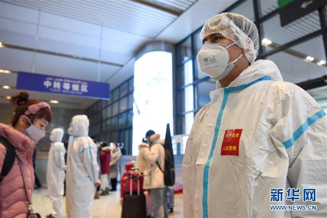 (新华全媒头条·图文互动)(8)沧海横流显本色 战“疫”一线党旗红——全国各领域基层党组织和广大党员奋力打好疫情防控阻击战(1)