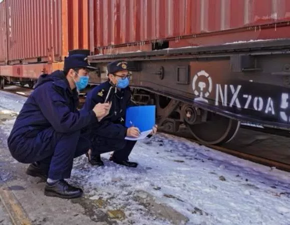 新冠肺炎抓防控 中欧班列不停歇 新冠肺炎抓防控 中欧班列不停歇