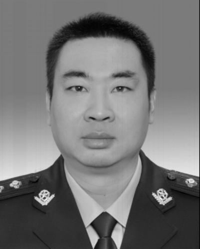 广南民警谢帅业牺牲在战疫一线1.jpg