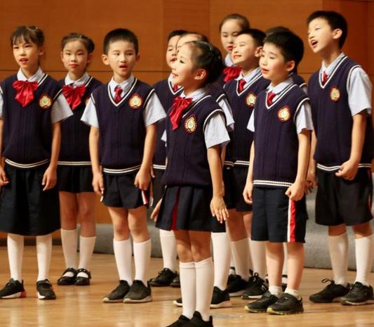 《夜空中最亮的星》被他们唱出了这个春天最动人的版本! 《夜空中最亮的星》被他们唱出了这个春天最动人的版本!