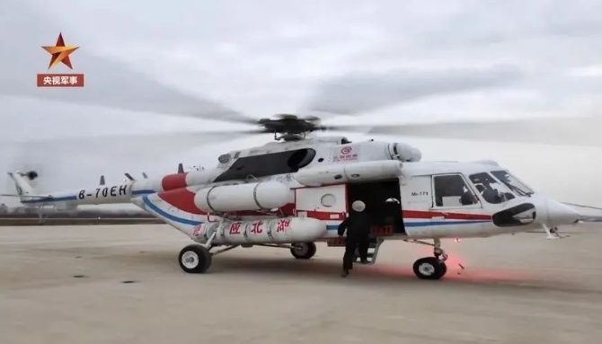 送你出征，接你回家！这些老兵的身影令人肃然起敬