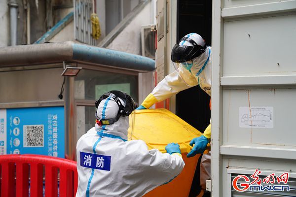 洗消杀毒、转运医疗废物、服务复工企业，湖北消防助力城市“重启”