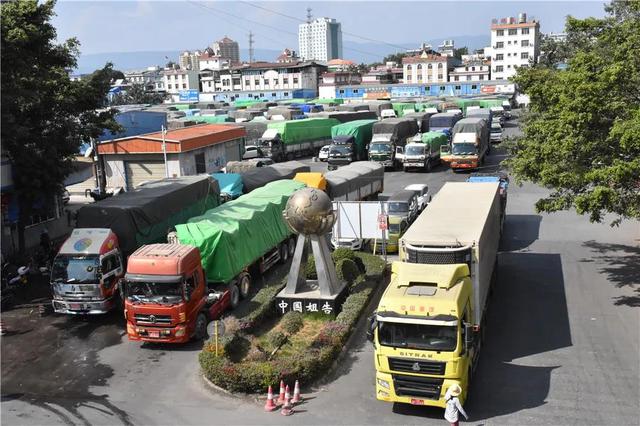 中缅最大陆路口岸瑞丽.jpg