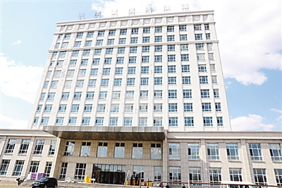 黑龙江绥芬河口岸:守住“三道防线” 确保不漏一人 黑龙江绥芬河口岸:守住“三道防线” 确保不漏一人