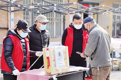 黑龙江绥芬河口岸:守住“三道防线” 确保不漏一人 黑龙江绥芬河口岸:守住“三道防线” 确保不漏一人