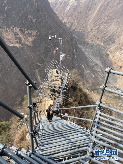 (在习近平新时代中国特色社会主义思想指引下——新时代新作为新篇章·习近平总书记关切事·图文互动)(2)啃下最后的硬骨头——脱贫攻坚挂牌督战进行时