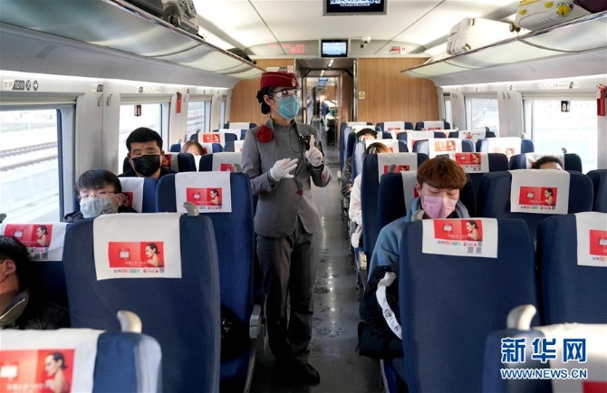 (聚焦疫情防控·图文互动)(5)团结起来!我们万众一心!——中国抗疫人民力量的生动实践