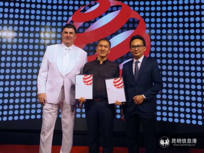 张卫伟院长（中）