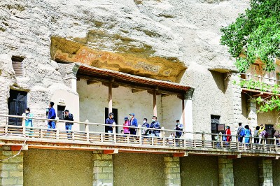 莫高窟恢复对外开放 莫高窟恢复对外开放