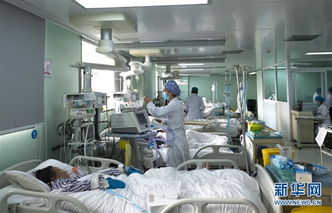 （健康）（9）护士节里忙碌的天使