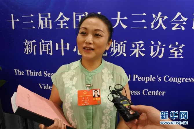 (新华全媒头条·两会特别报道·图文互动)(3)凝聚起决战决胜的人民伟力——2020年全国两会巡礼