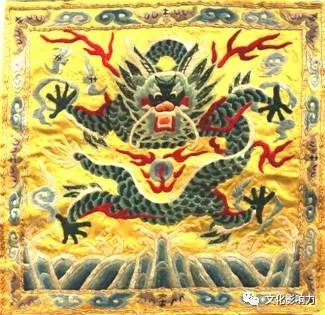 用《五彩云霞》解析《红楼梦》中的人物服饰 用《五彩云霞》解析《红楼梦》中的人物服饰