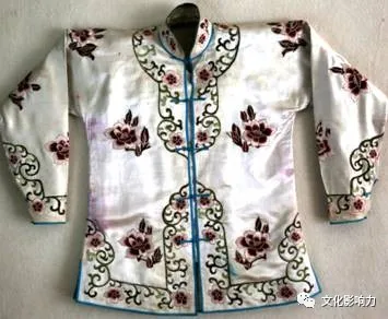 用《五彩云霞》解析《红楼梦》中的人物服饰 用《五彩云霞》解析《红楼梦》中的人物服饰