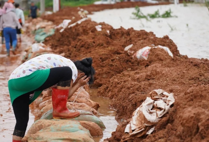 跳得了舞,抢得了险!这绝对是“乘风破浪的姐姐”!