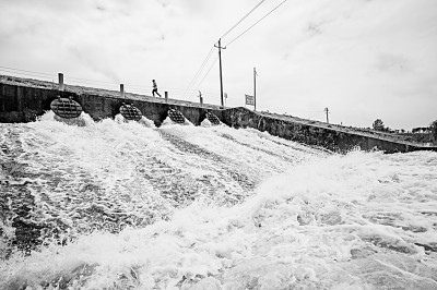 防大汛,要下绣花功夫也需久久为功 防大汛,要下绣花功夫也需久久为功