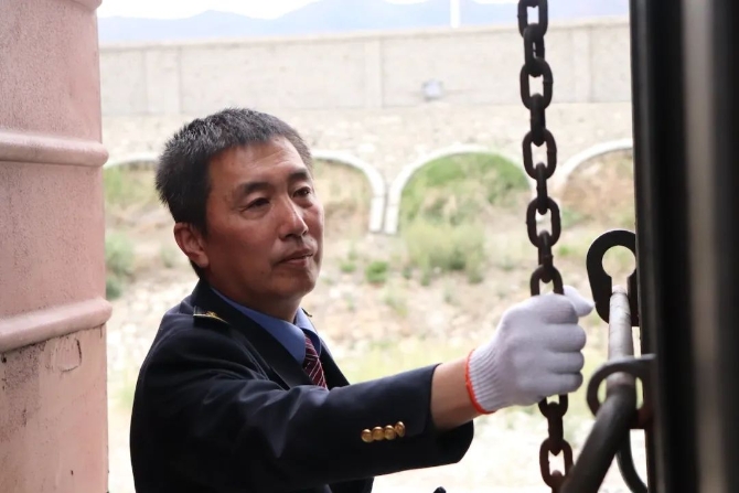 榜样|新时代·铁路榜样 为了“天路”货畅其流