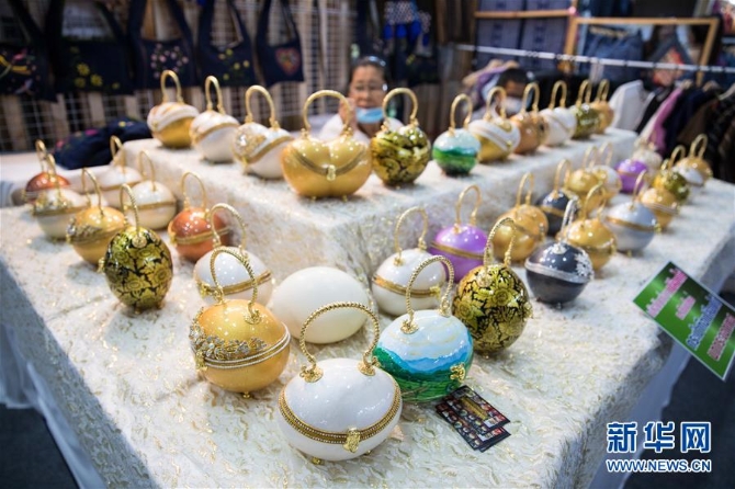 (新华视界)(1)曼谷举行传统泰国手工艺品展销会