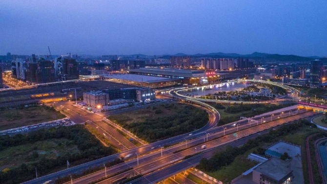 版图|世界第一的高铁版图，还在纵横延展！