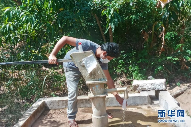 (国际·图文互动)(1)通讯:疫情下斯里兰卡留学生接受科研“云指导”