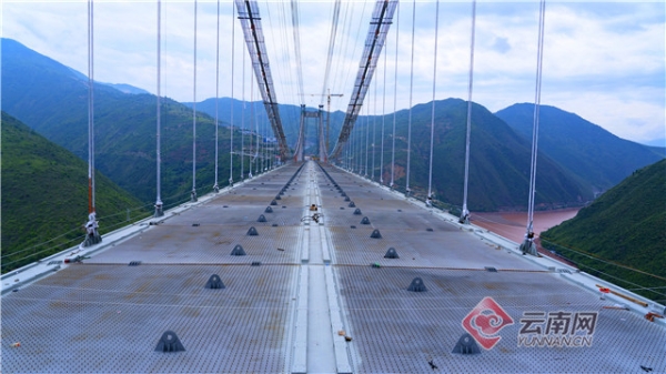 00302317408_37e1bcd0