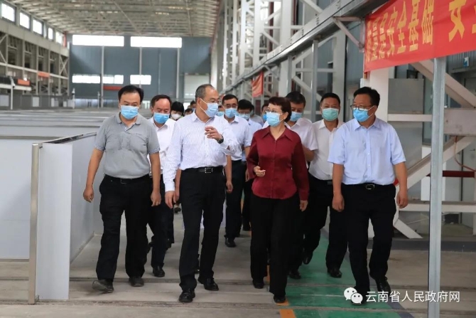 阮成发在瑞丽督导检查新冠肺炎疫情防控工作时强调：慎终如始抓紧抓实抓细边境疫情防控工作