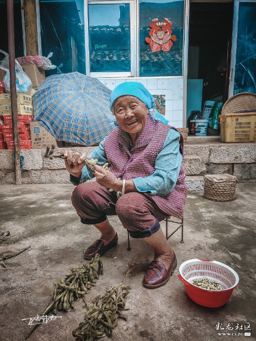 16010003688415969673616852247_5560