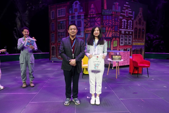 最终命名的获奖者被昆明动物园聘为亚洲象“名誉保育员”。