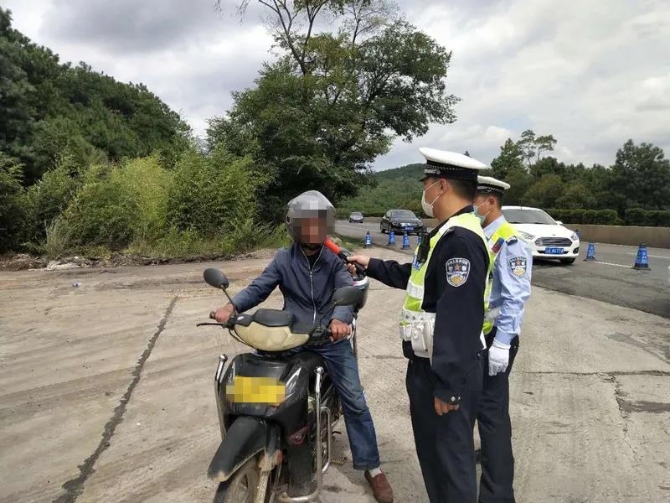 “双节”假期,宣威5名“酒司机”撞“枪口”