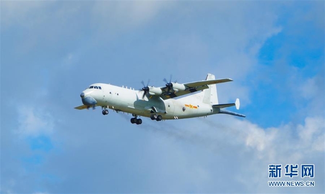 （在习近平强军思想指引下·我们在战位报告·图文互动）（2）侦天探海 狩猎海空——南部战区海军航空兵某师加速转型提升新质战斗力记事