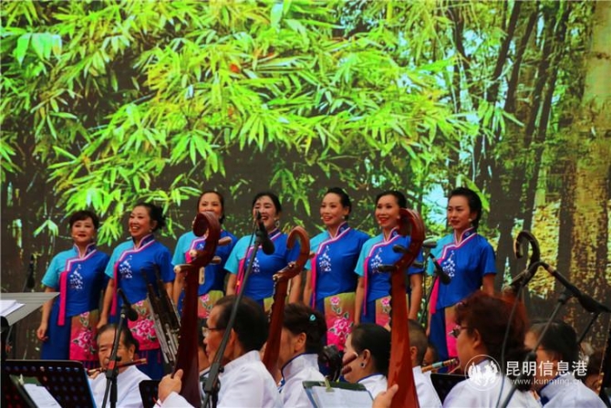 《扶贫干部到我家》 《扶贫干部到我家》