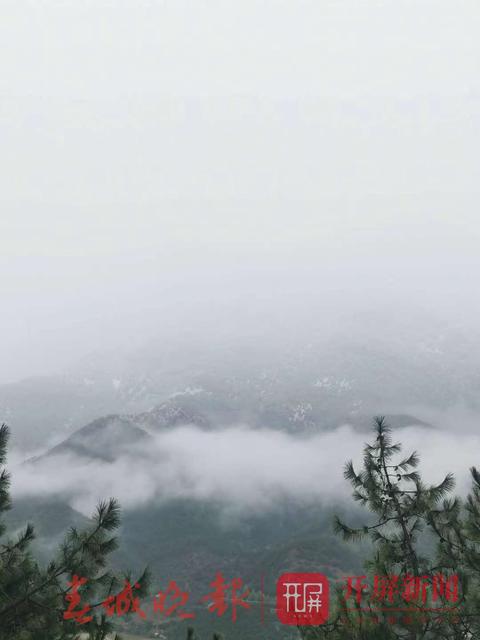 泸沽湖下雪了！