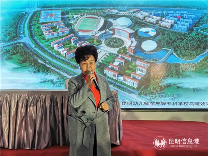 黄自仁老师作为离退休同志代表做分享