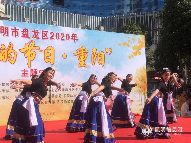 丰富多彩的节目表演