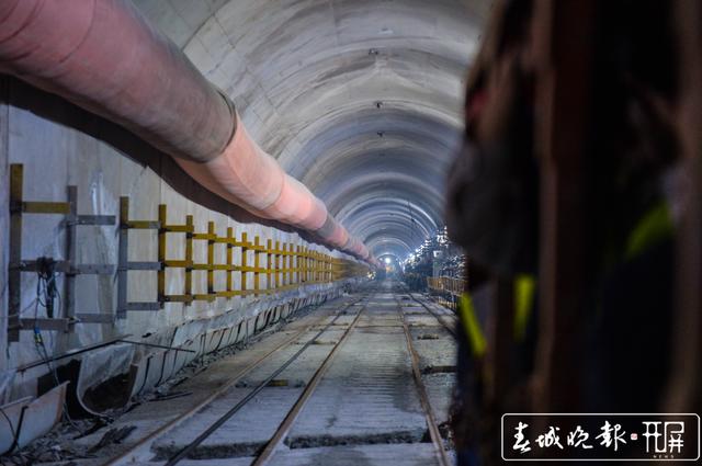 走进滇中引水最长深埋隧洞“香炉山”1.jpg
