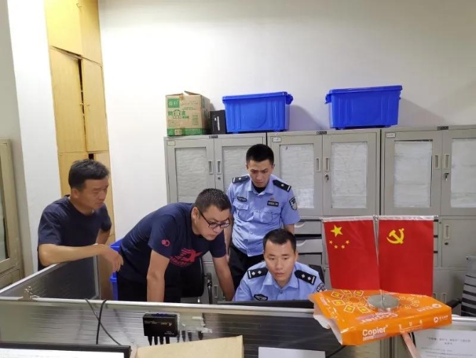 “群众的小事，就是我们的大事”