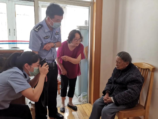 “群众的小事，就是我们的大事”