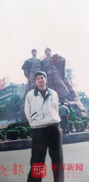 杨本湘——助力“嫦娥五号”飞天的施甸好儿郎