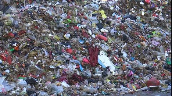 昆明多个垃圾站“爆仓”，处理厂24小时超负荷运行！垃圾清运怎么了？