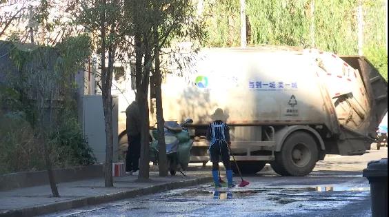 昆明多个垃圾站“爆仓”，处理厂24小时超负荷运行！垃圾清运怎么了？