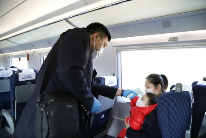 一年一度的春运又在路上了 这份火车购票、出行指南请收好!