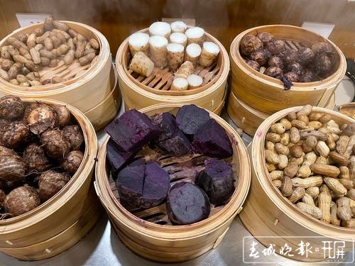 昆明素食餐馆（春城晚报-开屏新闻记者 张田睿 摄）