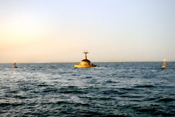 我国超大型三锚式浮标综合观测平台入列东海海洋观测研究站并正式运行