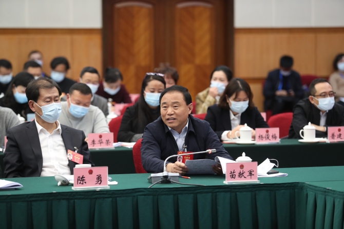 省两会代表 省两会代表